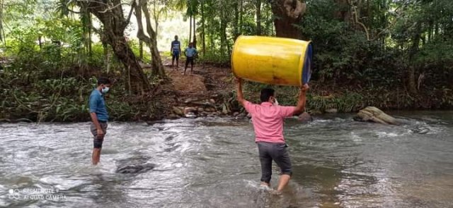 සුරකිමු ගංගා ජාතික වැඩසටහන - 2021 හඳුනාගත් ගොවි සංවිධාන 5 ක් සඳහා ඉවතලන කෘෂි රසායනික ද්‍රව්‍ය බැහැර කිරීම සඳහා කසල බඳුන් ලබාදීමේ ව්‍යාපෘතිය